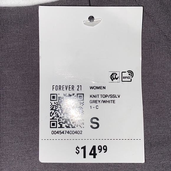Selling forever 21 crop top size S color grey and white - Picture 4 of 4